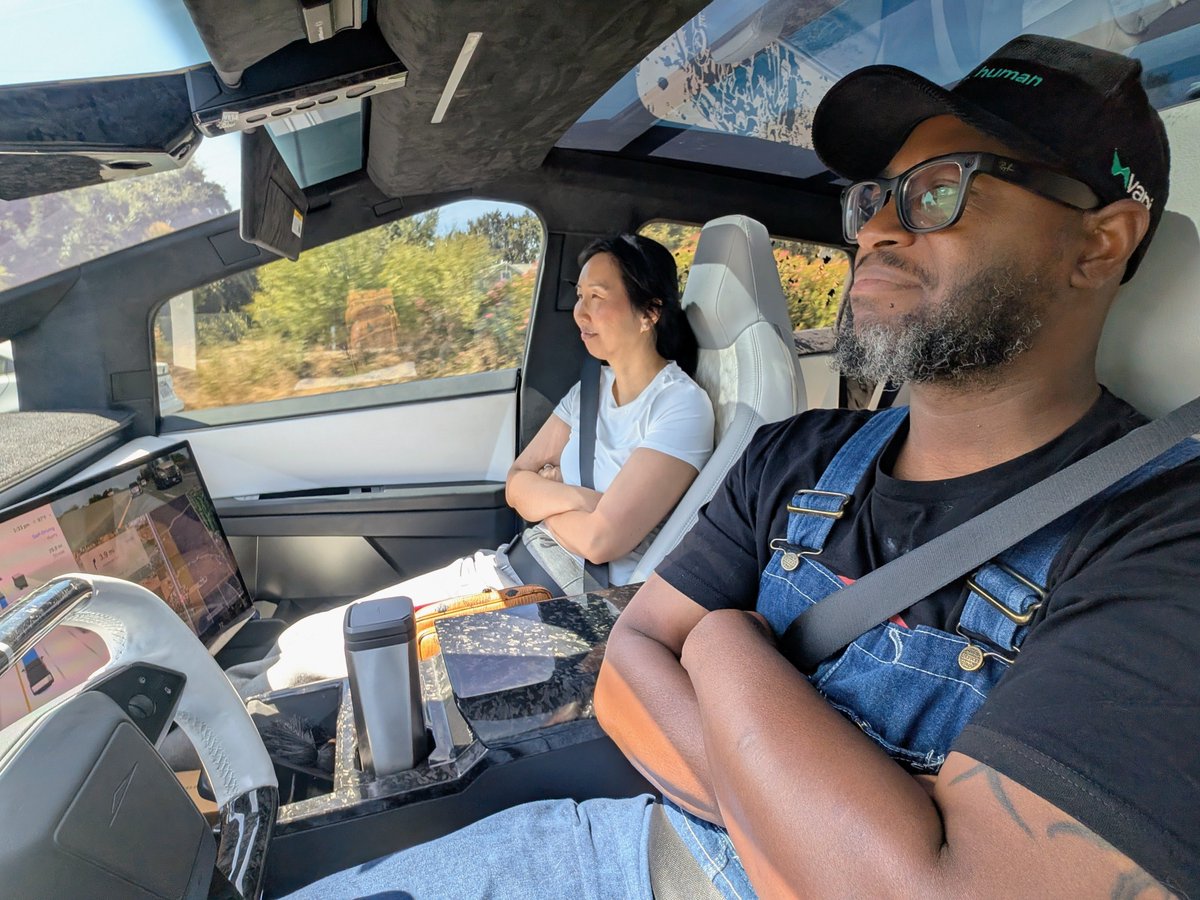 The @cybertruck Self Driving makes you look pretentious 😱... What do you look like?