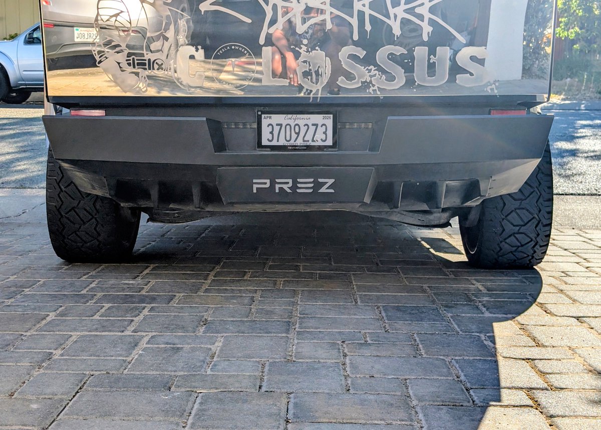 You'll see this @theXtakeover When people see my truck in person they know it's not…