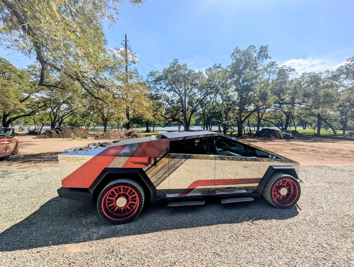 Well @ArmoredCG can make your wildest thoughts a reality. Like if you imagined a vehicle…